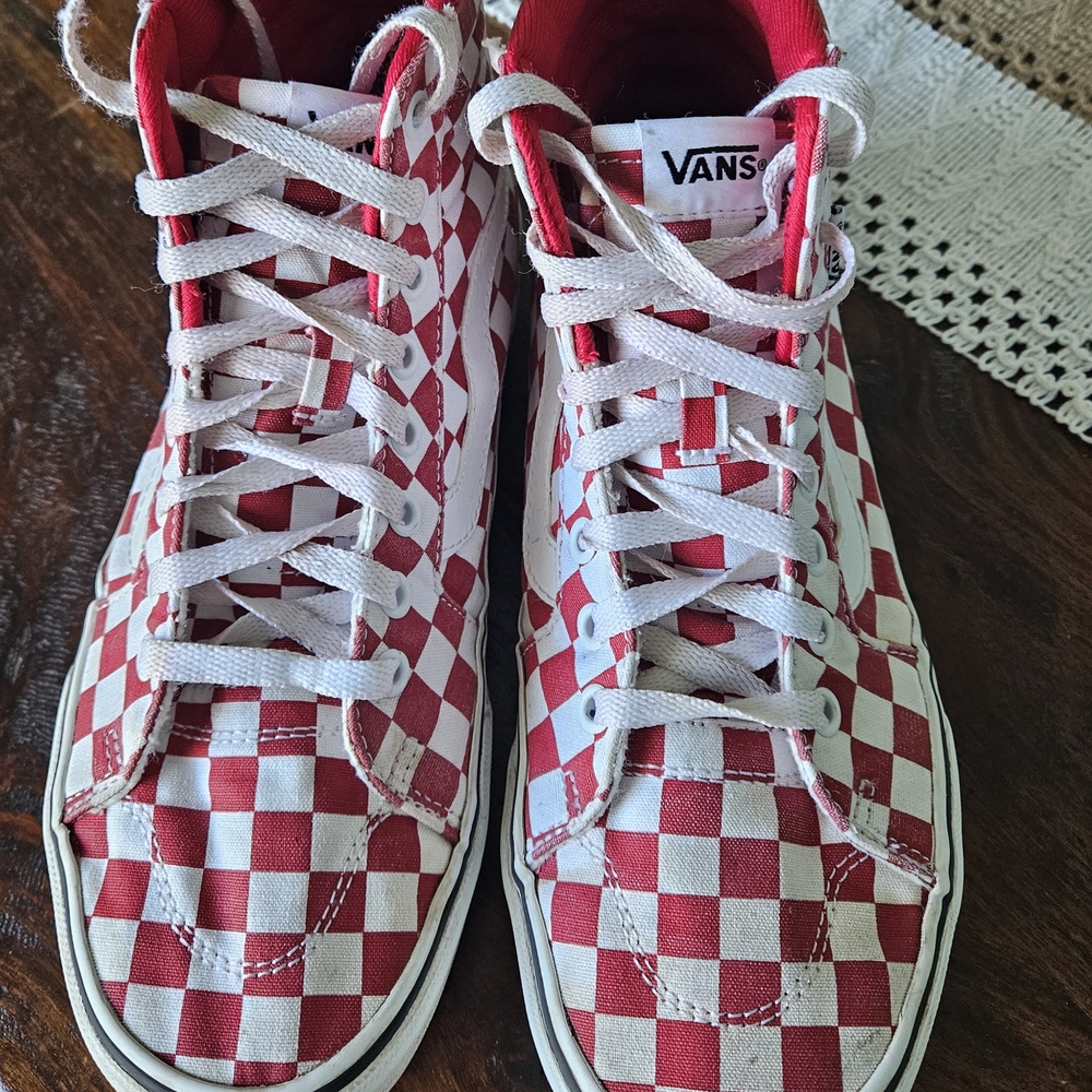 Vans Womens Size 9 Red and White Checkered High-Top Sneakers